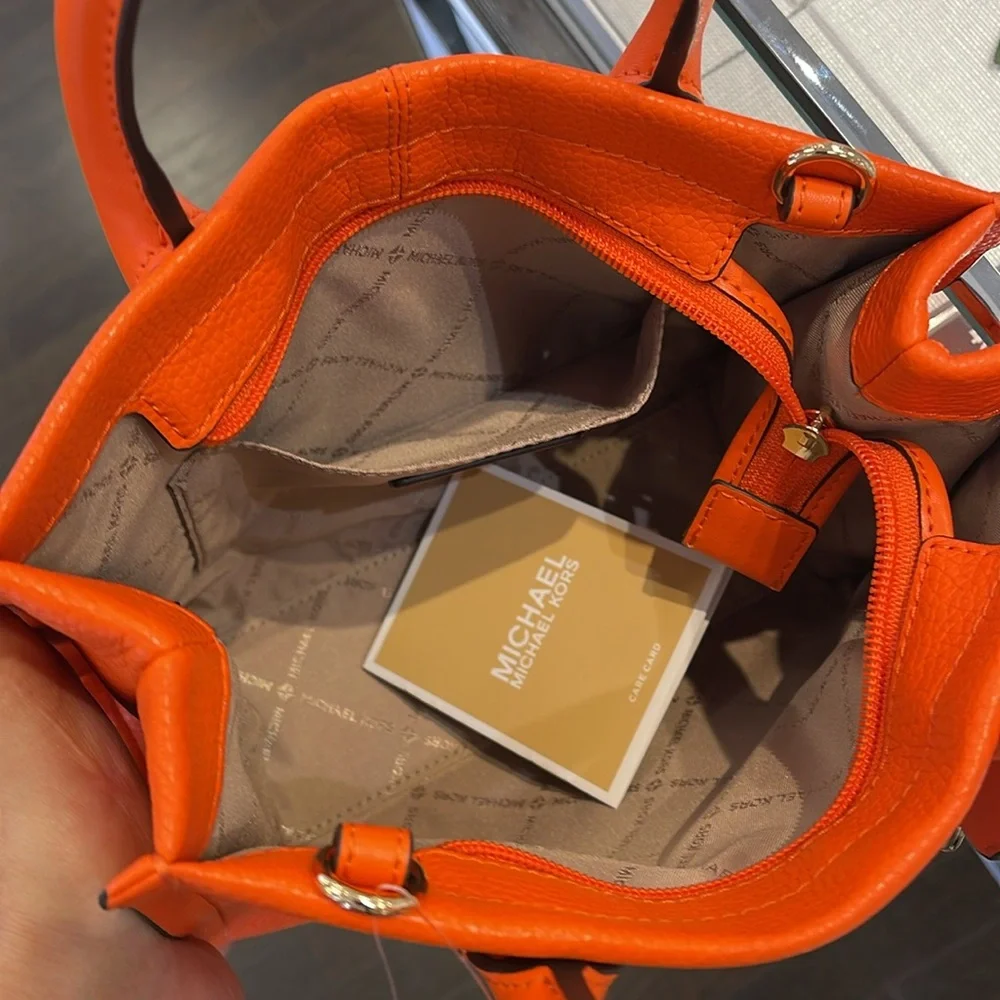MICHAEL KORS
Mirella Small Pebbled Leather Crossbody Bag Tote 
Poppy 
NWT - Picture 4 of 16